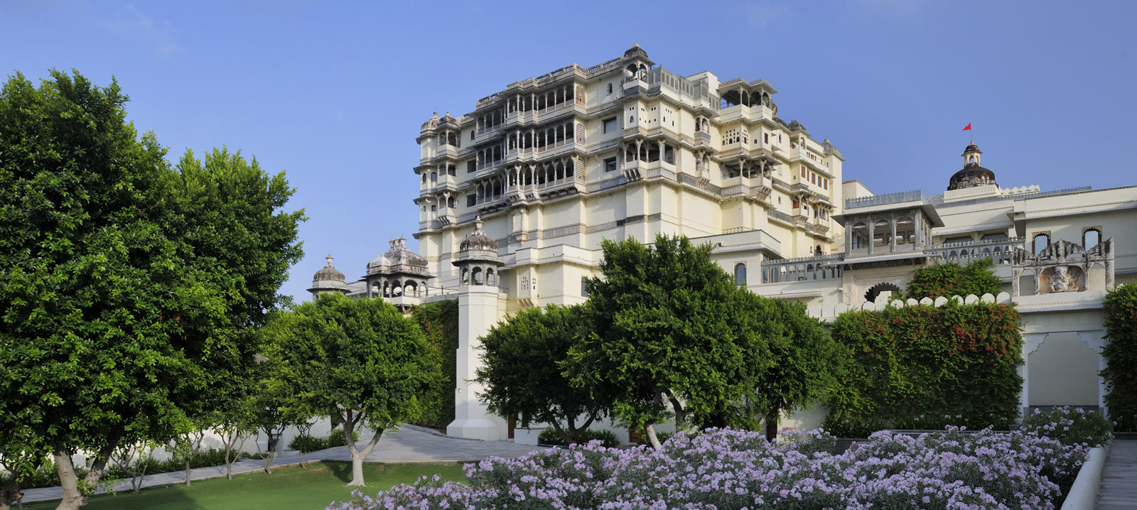 Raas devi garh heritage hotels in udaipur