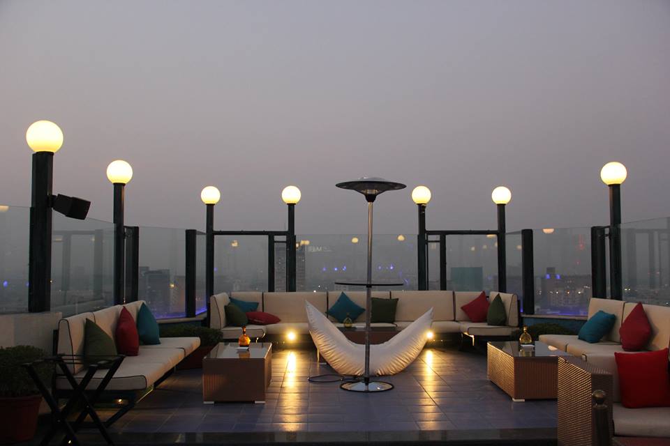 Delhi in rooftop romantic restaurants Top 10