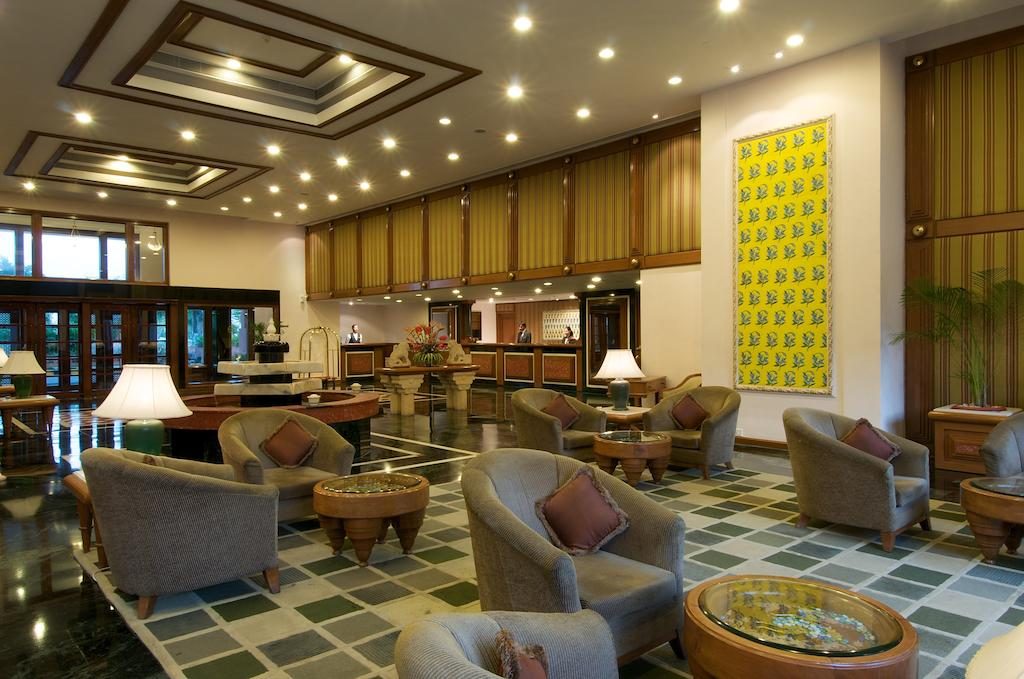 Luxury Hotels in Ahmedabad - A list of luxury hotels