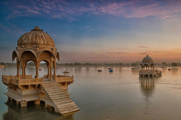 Travel to Fascinating India