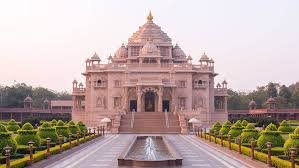 Famous Temples to Visit in India